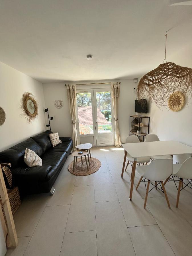 Duplex T3 Boulouris Pieds Dans L Eau Apartment แซ็งต์-ราฟาเอล ภายนอก รูปภาพ